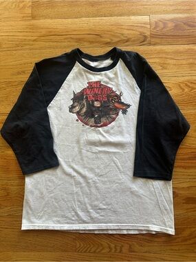 VTG The Winery Dogs Raglan Tee - Black & White
Adults Unisex